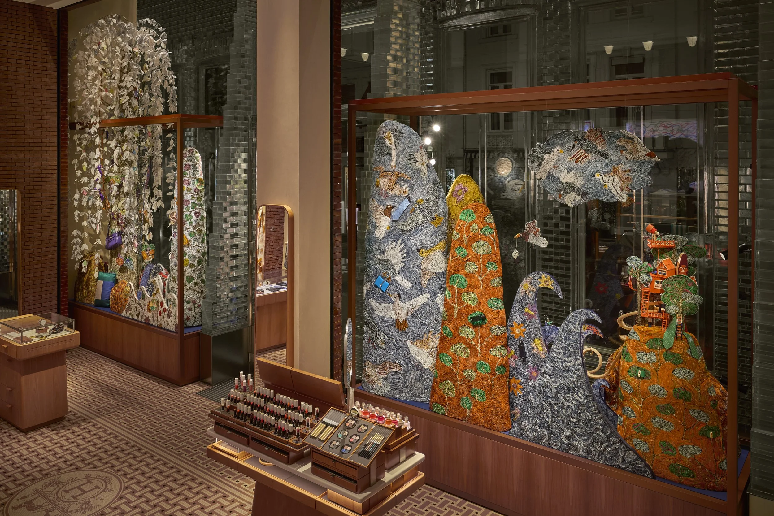 TEXTILE DREAMSCAPE FOR HERMÈS NEW WINDOW DESIGN BY SIMONE POST